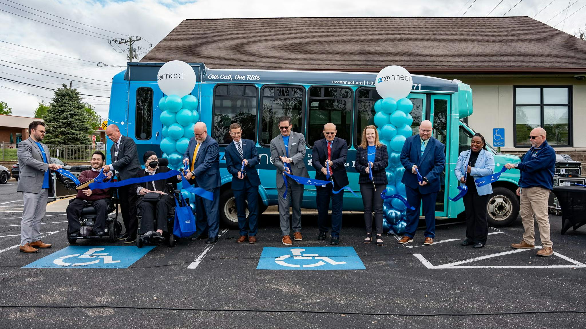 Cincinnati Metro, TANK, BCRTA launch EZConnect paratransit pilot.