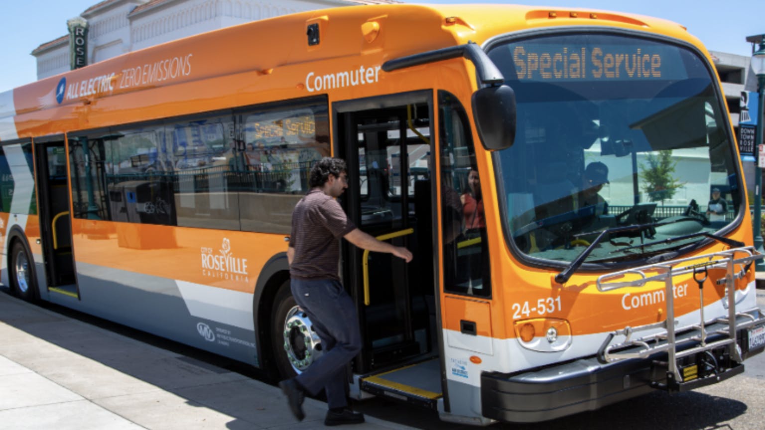 roseville transit bus