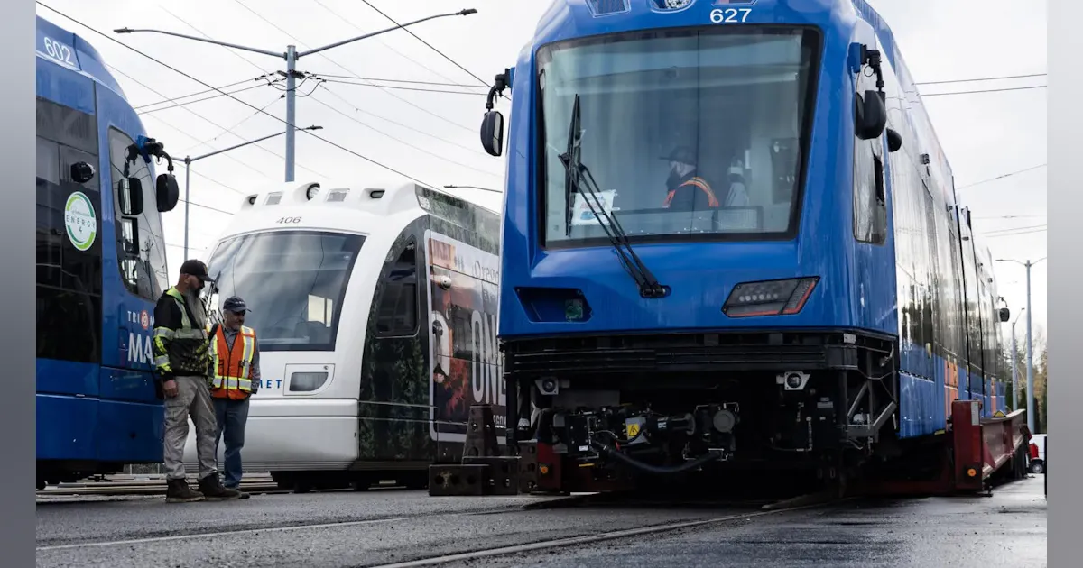 Final Type 6 MAX train arrives at TriMet’s Ruby Junction Rail ...