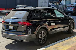 A SilverRide vehicle. A SilverRide vehicle.