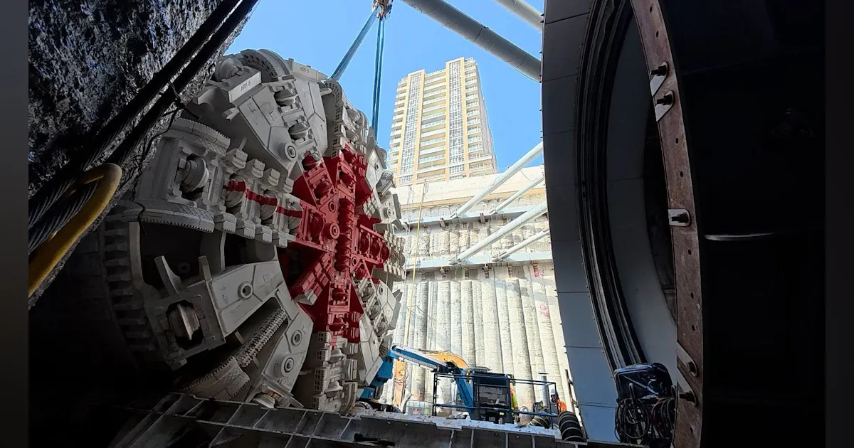 Base Line Railing Tunneling begins on Ontario Line project | Mass Transit