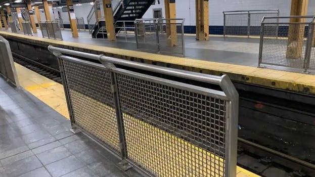 A New York City-style platform barrier.