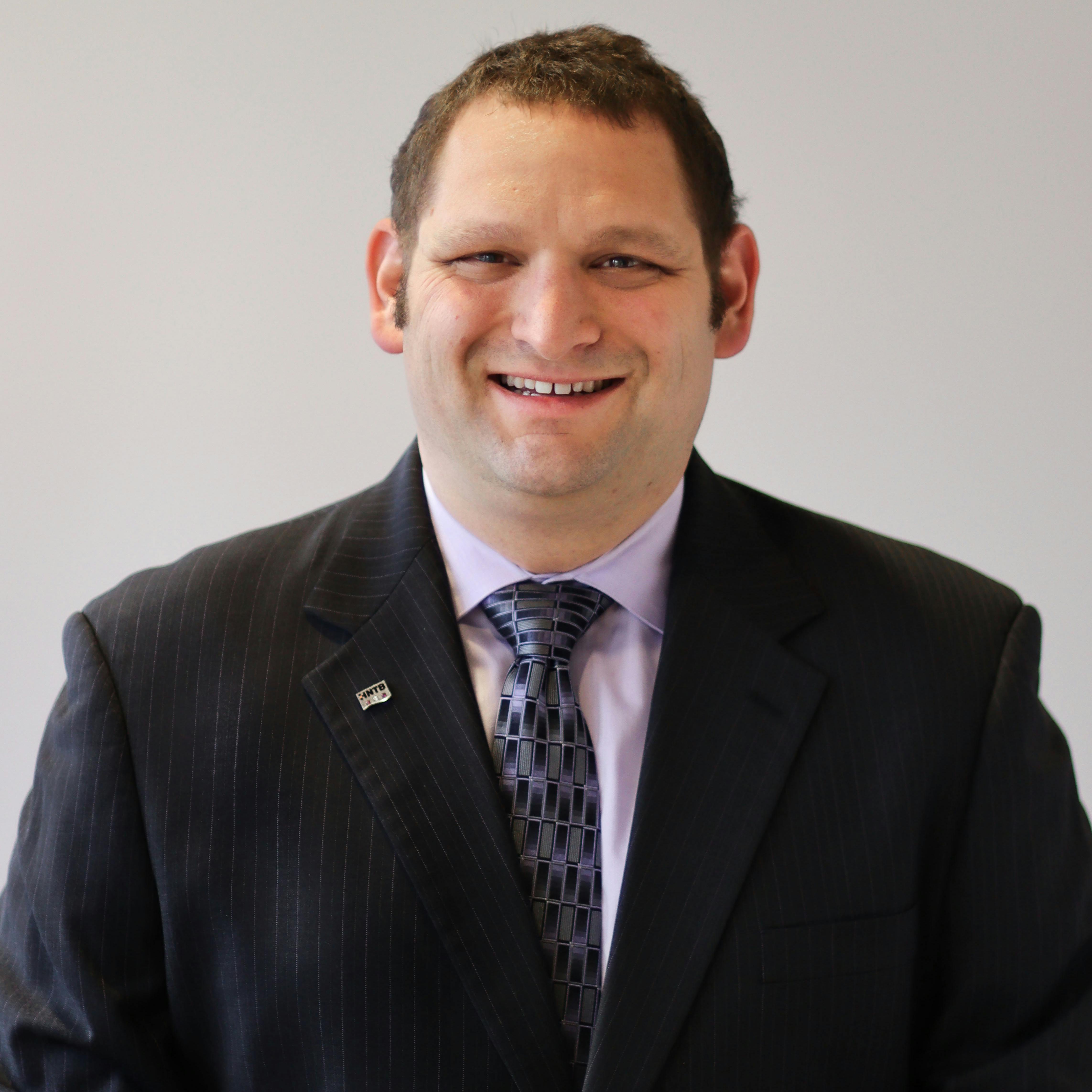 andrew brunn headshot