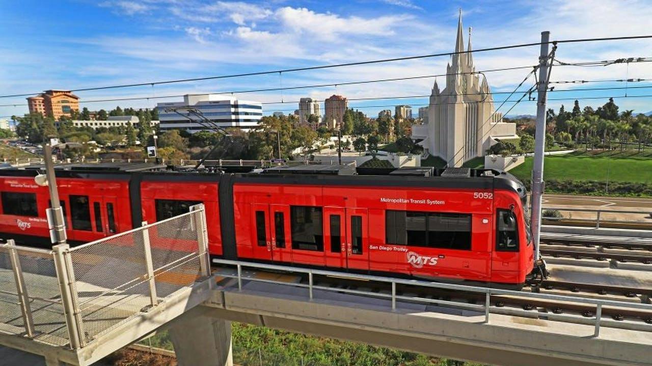 A San Diego MTS trolley.